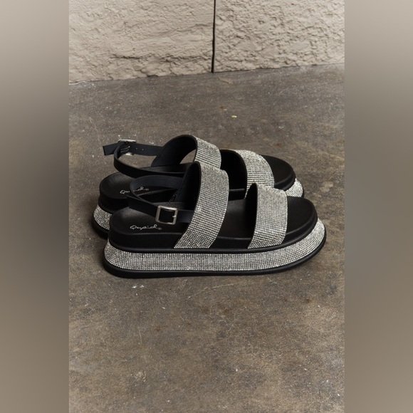 Qupid  Shine On Platform Rhinestone Slingback Sandal - Picture 7 of 7